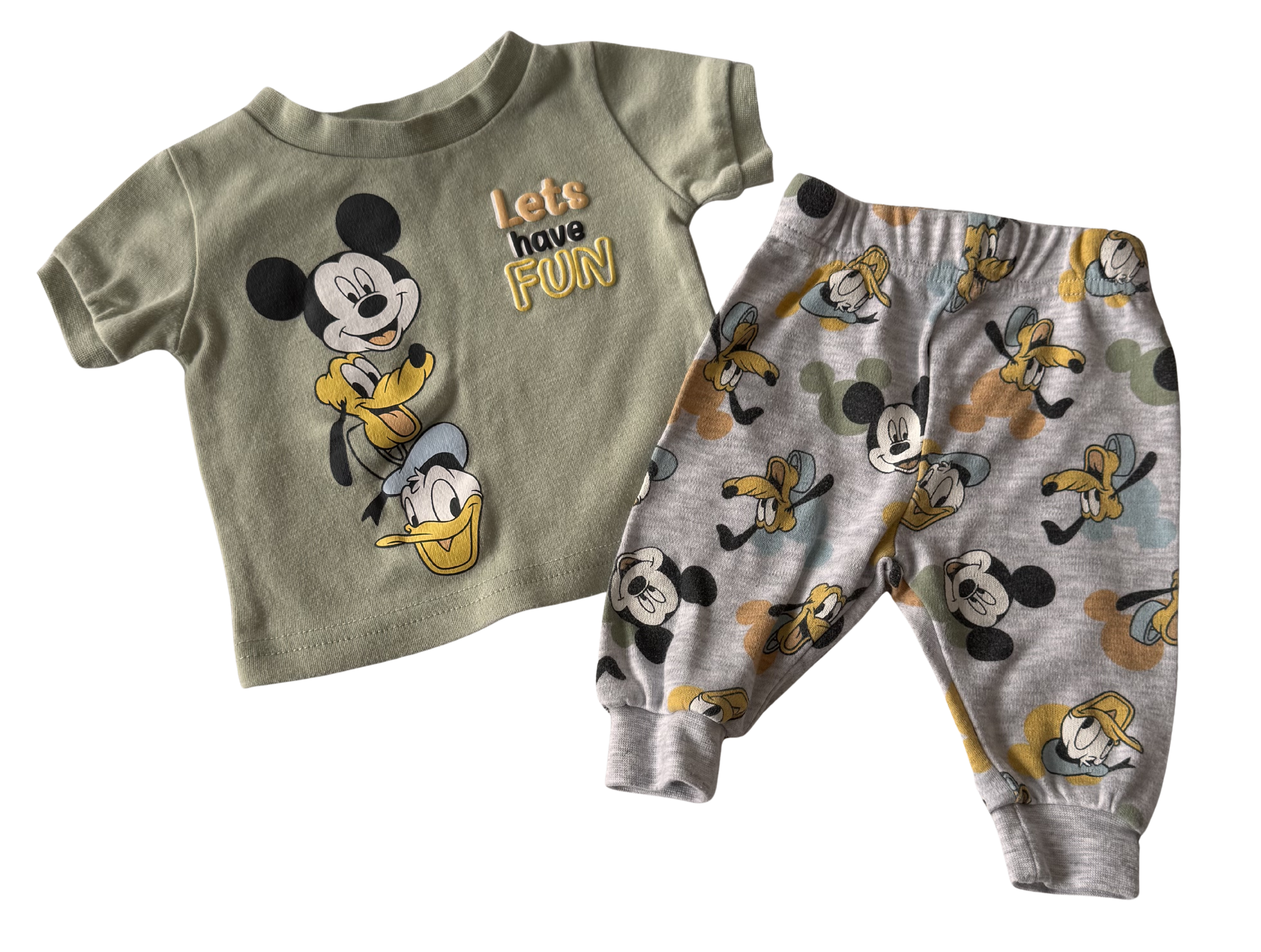 Boys 0-3 Month 2-Piece Mickey and Friends Outfit