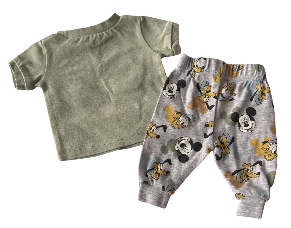 Boys 0-3 Month 2-Piece Mickey and Friends Outfit